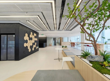 【年代建設(shè)】匠心打造秀湖畔 華宇中心5A級 商用辦公樓